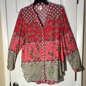 Fig & Flower floral patchwork button up shirt
Long sleeve multi print boho Med